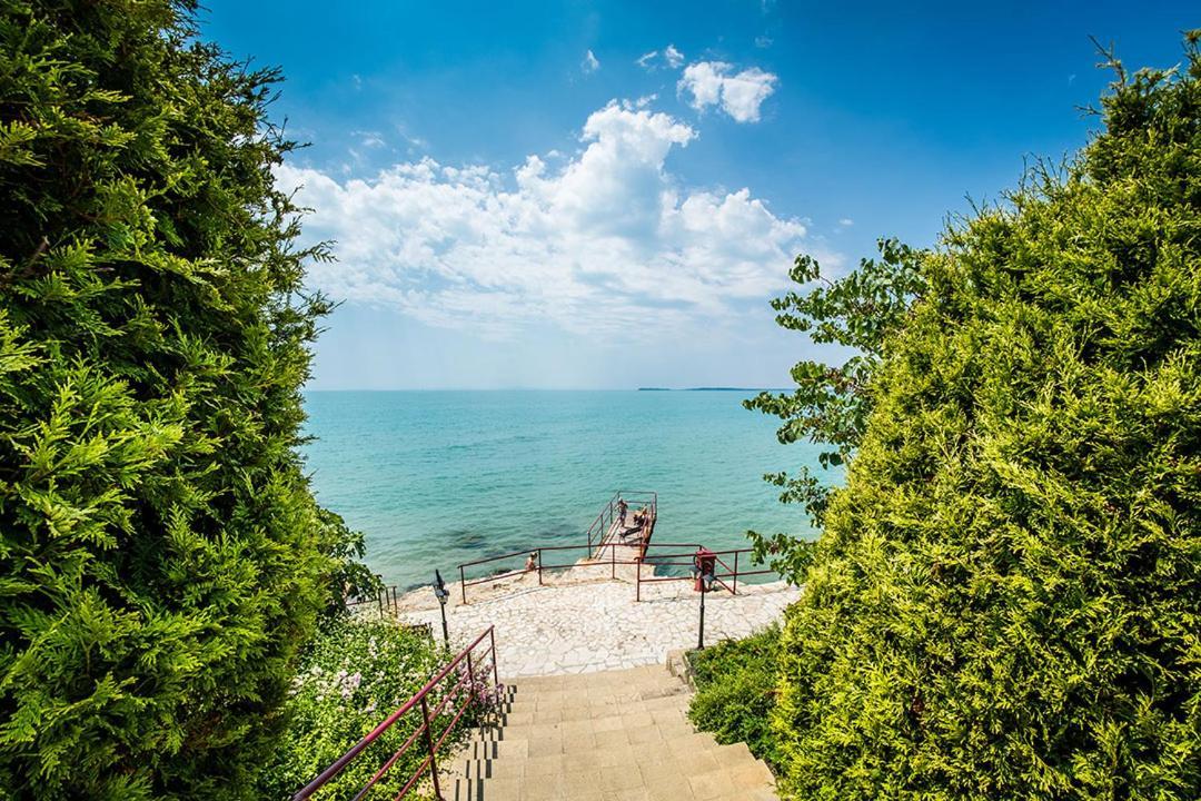 Panorama Marina Fort Beach - Premium Apartments Sea Viev Свети-Влас Экстерьер фото