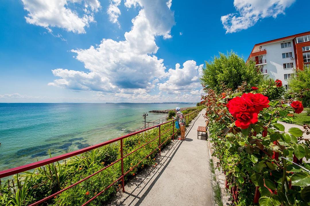 Panorama Marina Fort Beach - Premium Apartments Sea Viev Свети-Влас Экстерьер фото