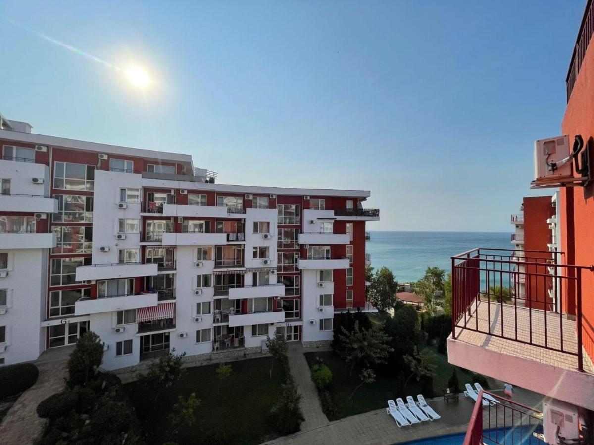 Panorama Marina Fort Beach - Premium Apartments Sea Viev Свети-Влас Номер фото