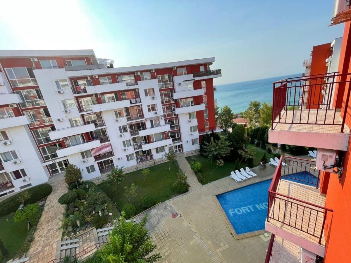 Panorama Marina Fort Beach - Premium Apartments Sea Viev Свети-Влас Номер фото